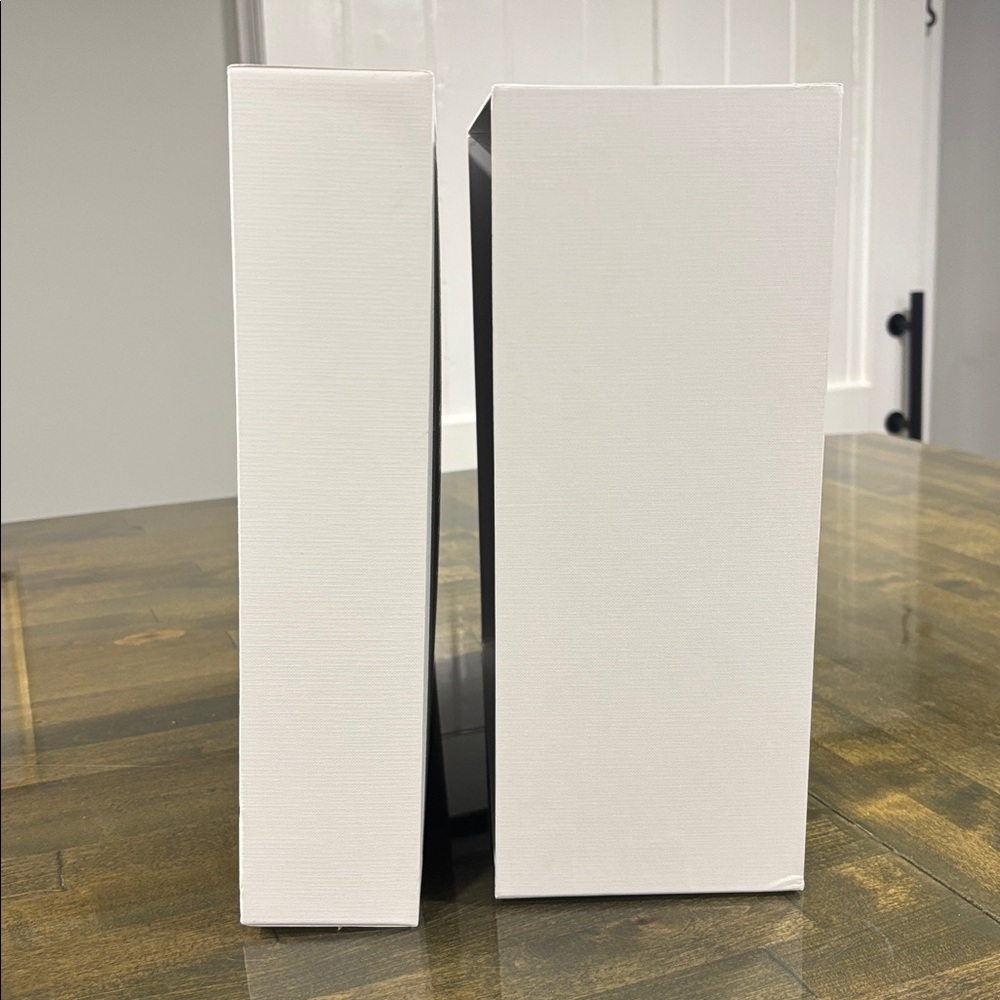 Celine Paris White Gift Box with Black Ribbon - Picture 6 of 10